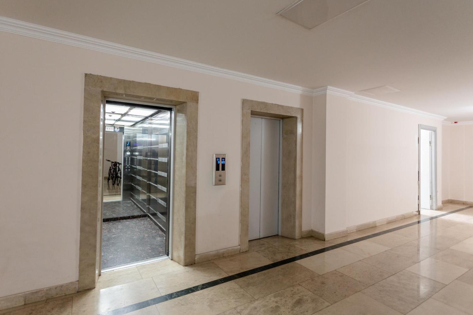 Serviced Apartment On Rustaveli Avenue 9 Tbiliszi Kültér fotó