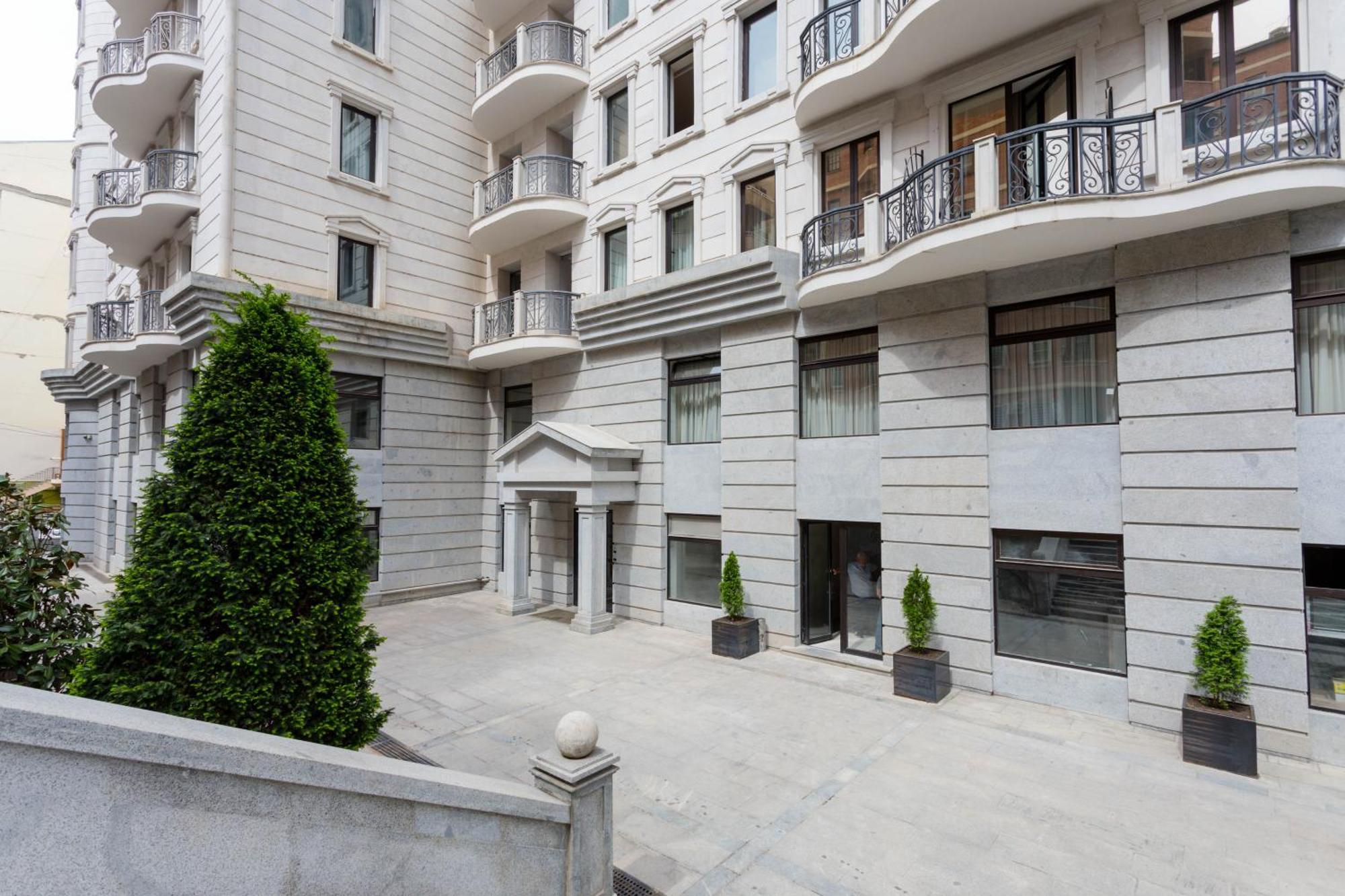 Serviced Apartment On Rustaveli Avenue 9 Tbiliszi Kültér fotó